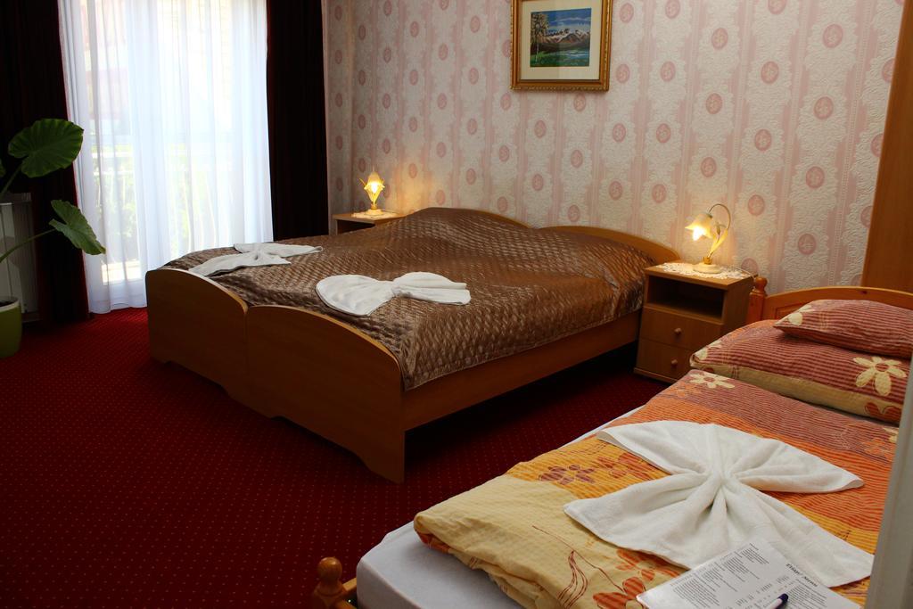 Kalman Panzio Bed & Breakfast Szeged Exterior photo
